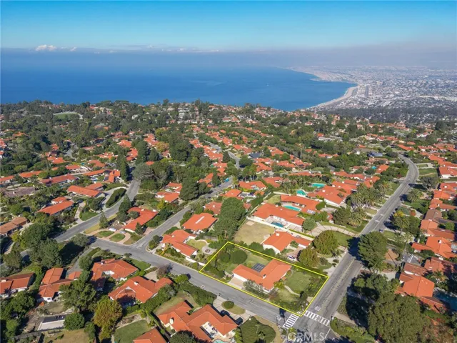 1329 Granvia Altamira, Palos Verdes Estates, California 90274
