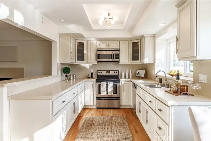 1329 Granvia Altamira, Palos Verdes Estates, California 90274