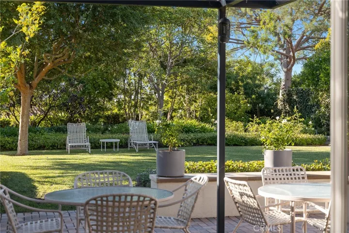 1329 Granvia Altamira, Palos Verdes Estates, California 90274