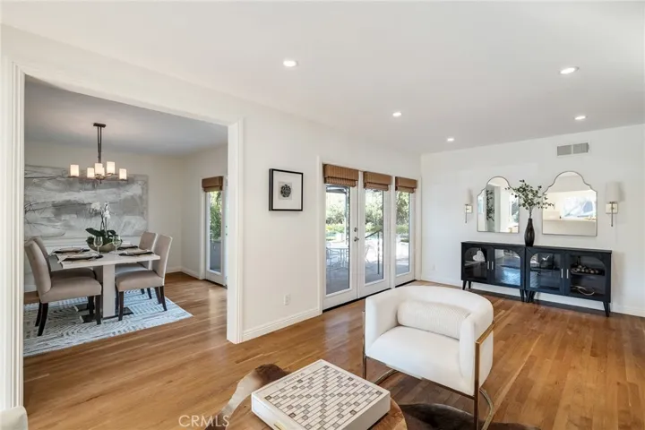 1329 Granvia Altamira, Palos Verdes Estates, California 90274