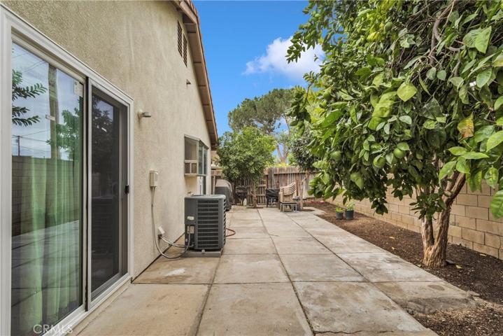 1050 Orangewood Street, Colton, California 92324