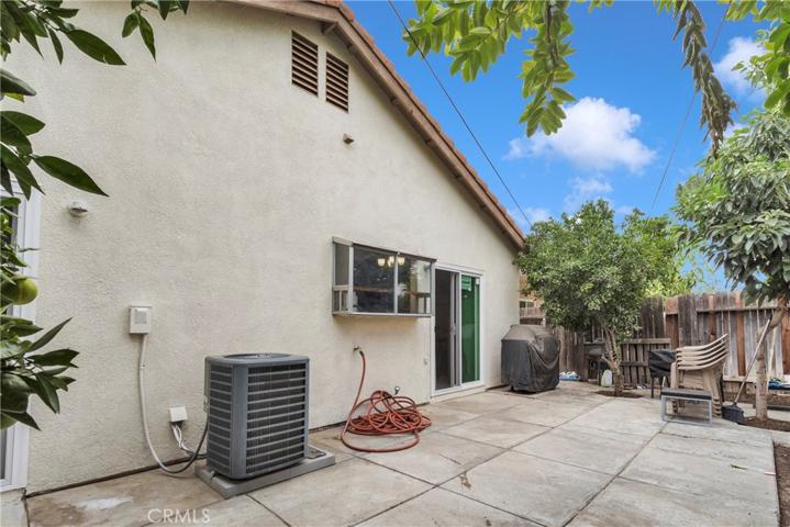 1050 Orangewood Street, Colton, California 92324