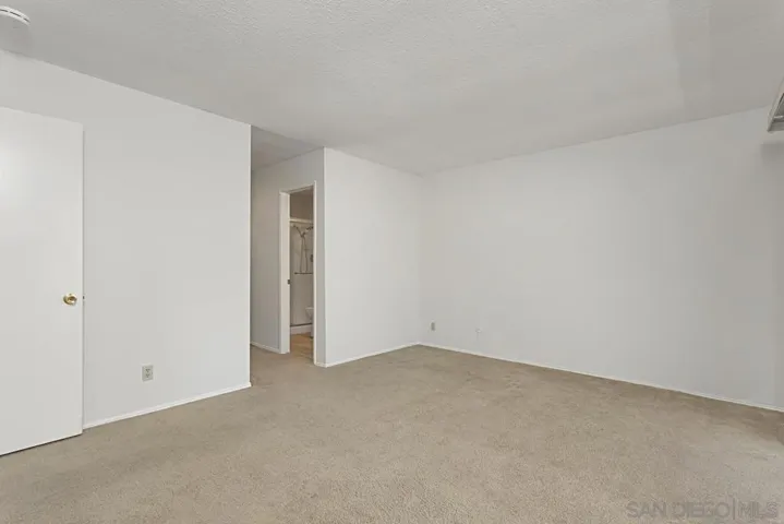 2308 Altisma Way 219, Carlsbad, California 92009