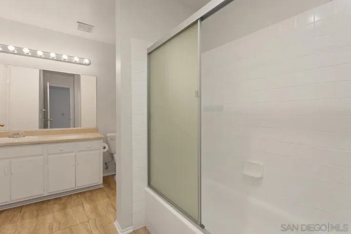 2308 Altisma Way 219, Carlsbad, California 92009