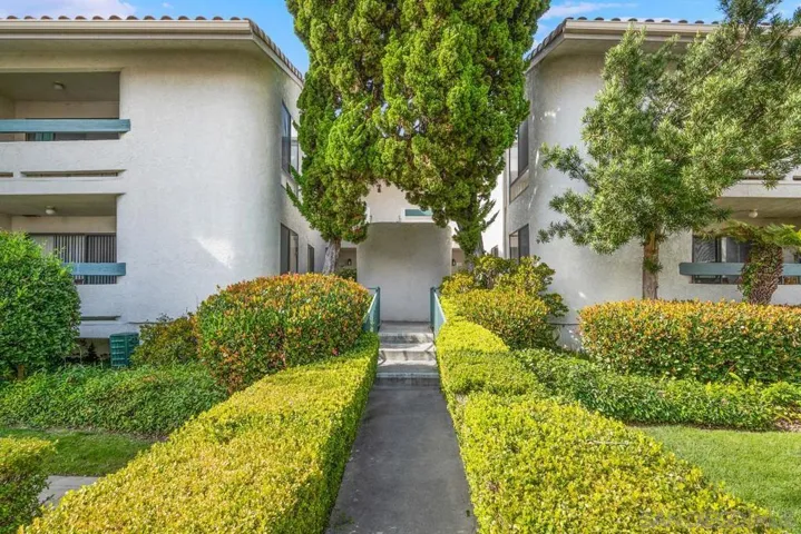 2308 Altisma Way 219, Carlsbad, California 92009
