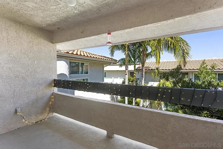2308 Altisma Way 219, Carlsbad, California 92009