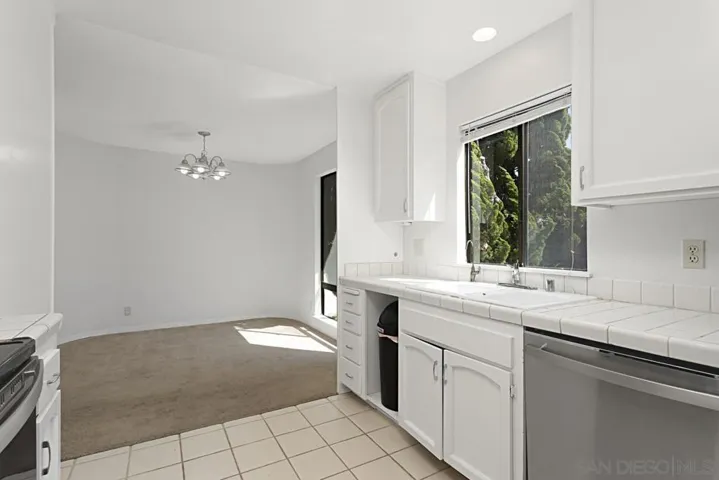 2308 Altisma Way 219, Carlsbad, California 92009