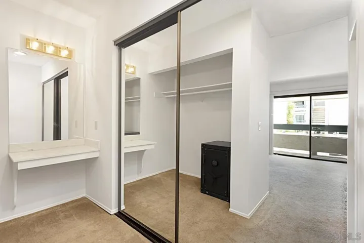 2308 Altisma Way 219, Carlsbad, California 92009