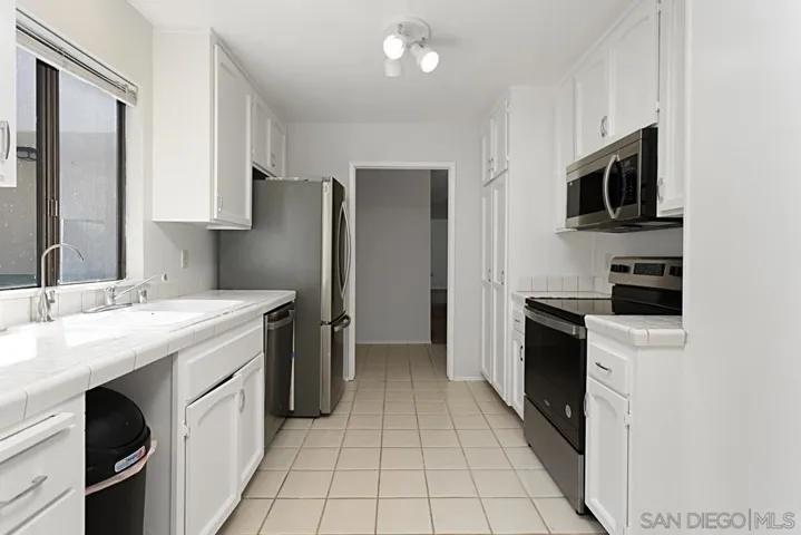 2308 Altisma Way 219, Carlsbad, California 92009