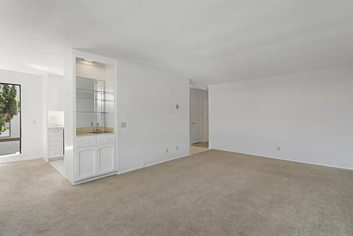 2308 Altisma Way 219, Carlsbad, California 92009