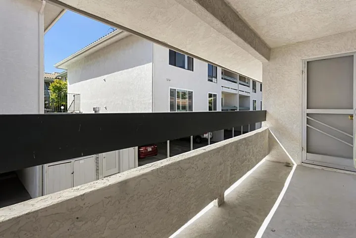 2308 Altisma Way 219, Carlsbad, California 92009