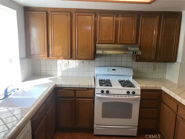 653 Fairview Avenue Unit 4, Arcadia, California 91007