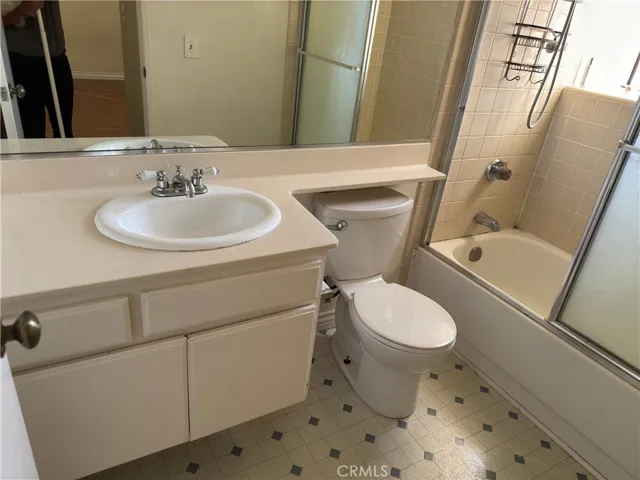 653 Fairview Avenue Unit 4, Arcadia, California 91007