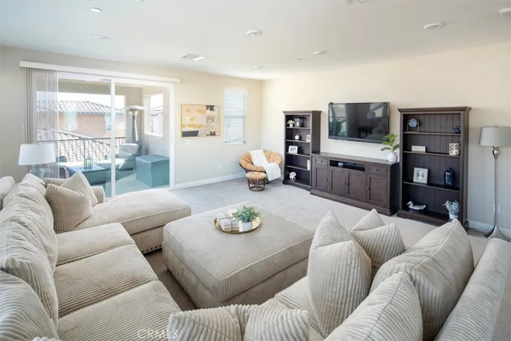27111 Yearling Lane, Saugus, California 91350