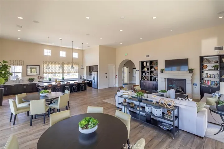 27111 Yearling Lane, Saugus, California 91350