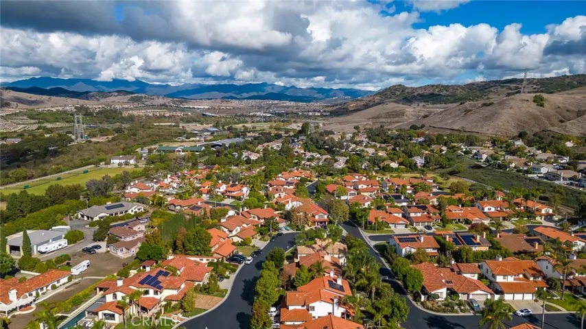 Located along San Juan Creek which ends at the Polo Grounds. Great view of Saddleback Mountain on a clear day from upper bedroom.