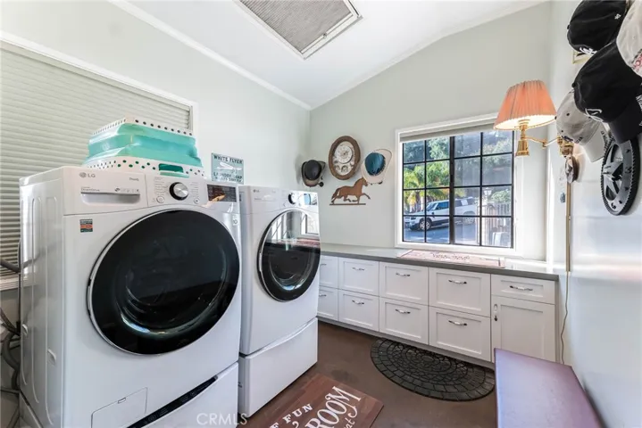 9994 Wornom Avenue, Shadow Hills, California 91040