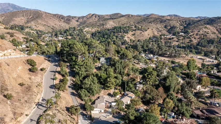 9994 Wornom Avenue, Shadow Hills, California 91040