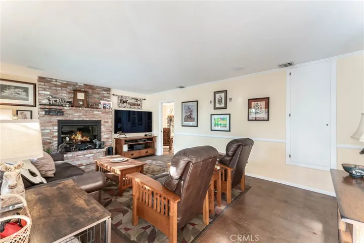 9994 Wornom Avenue, Shadow Hills, California 91040