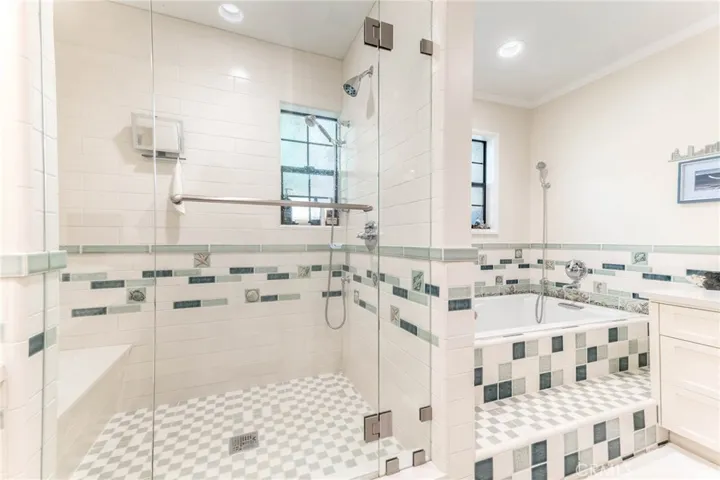 9994 Wornom Avenue, Shadow Hills, California 91040
