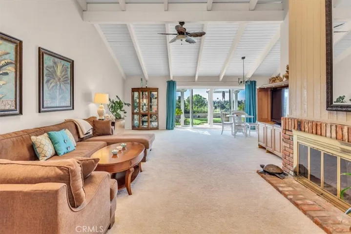 369 Avenida Margarita, Anaheim Hills, California 92807