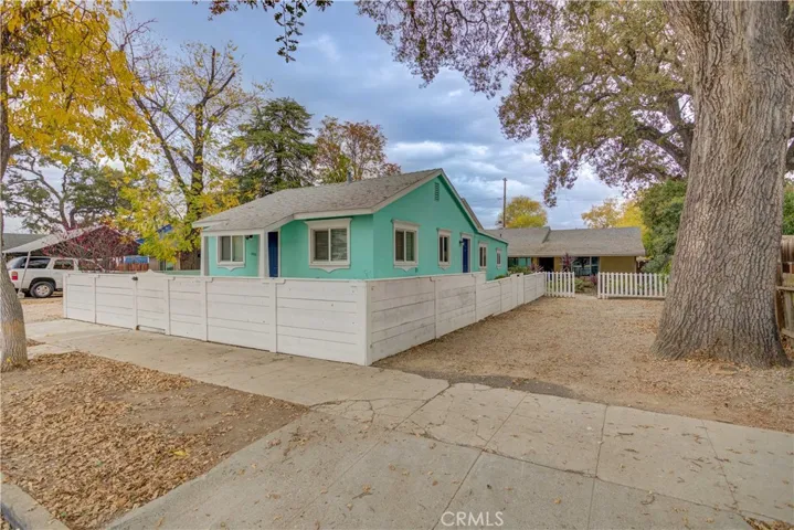1832 Park Street, Paso Robles, California 93446