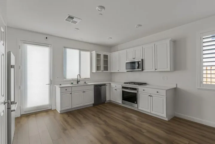 2740 Grayson Street, Hollister, California 95023
