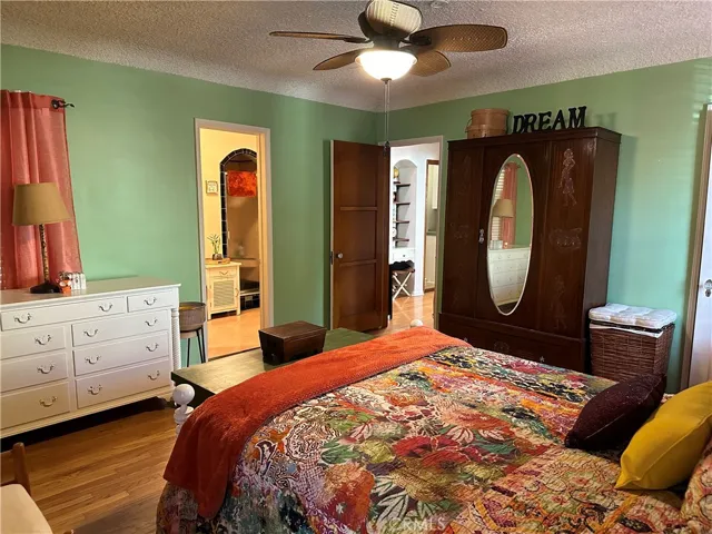 3930 Roxton Avenue, Los Angeles, California 90008