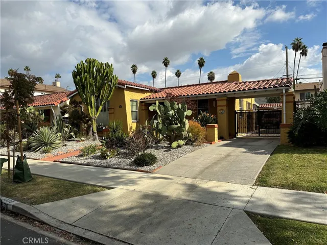 3930 Roxton Avenue, Los Angeles, California 90008