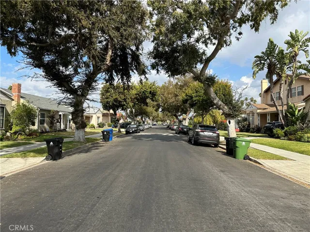 3930 Roxton Avenue, Los Angeles, California 90008