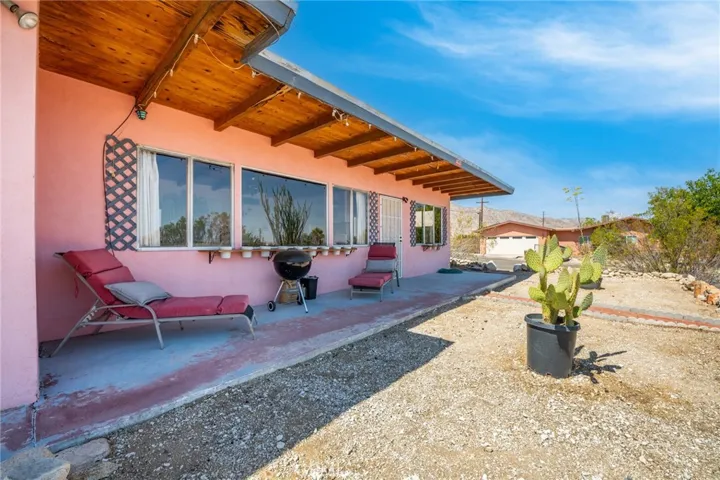 7465 Star Avenue N, 29 Palms, California 92277