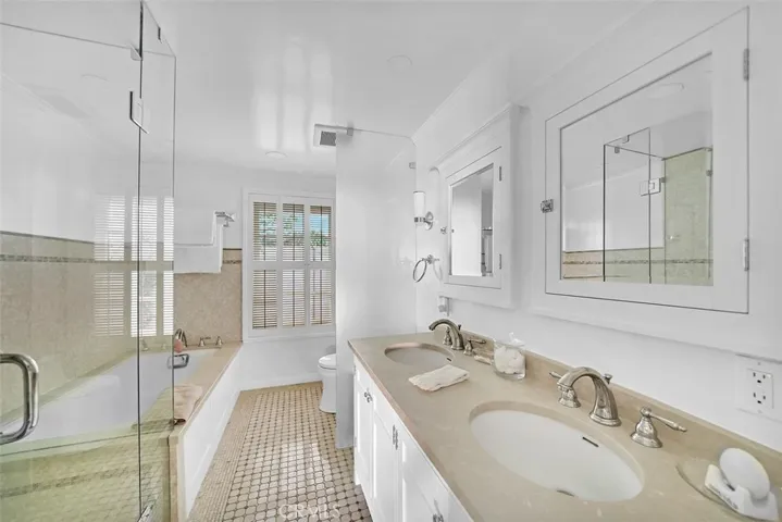 59 Cambria Drive, Corona Del Mar, California 92625