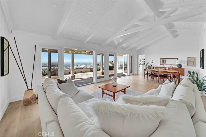 59 Cambria Drive, Corona Del Mar, California 92625