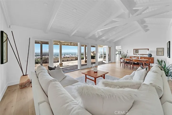 59 Cambria Drive, Corona Del Mar, California 92625