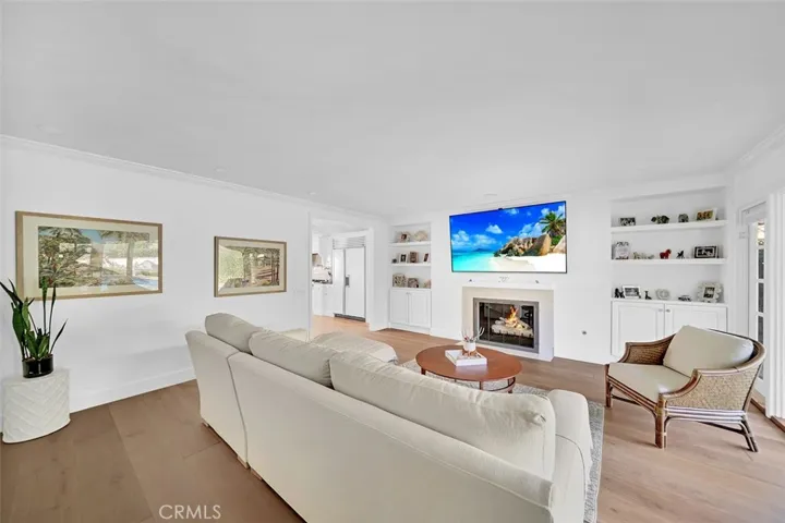 59 Cambria Drive, Corona Del Mar, California 92625
