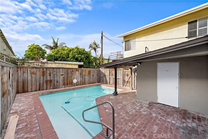 211 20th Street, Newport Beach, California 92663