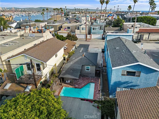 211 20th Street, Newport Beach, California 92663