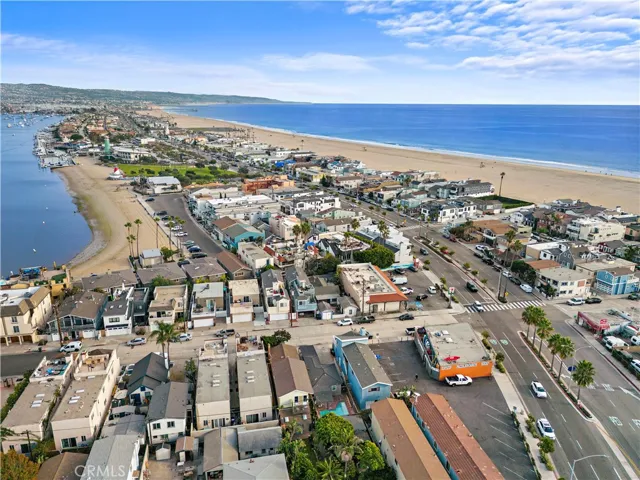 211 20th Street, Newport Beach, California 92663