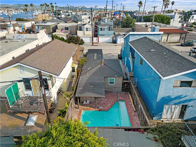 211 20th Street, Newport Beach, California 92663