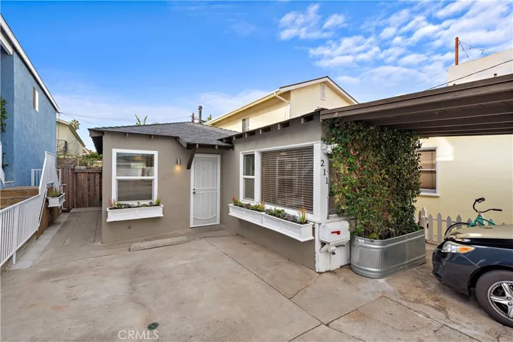 211 20th Street, Newport Beach, California 92663