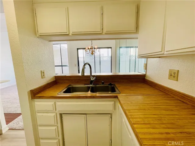 16857 San Fernando Mission Boulevard 36, Granada Hills, California 91344