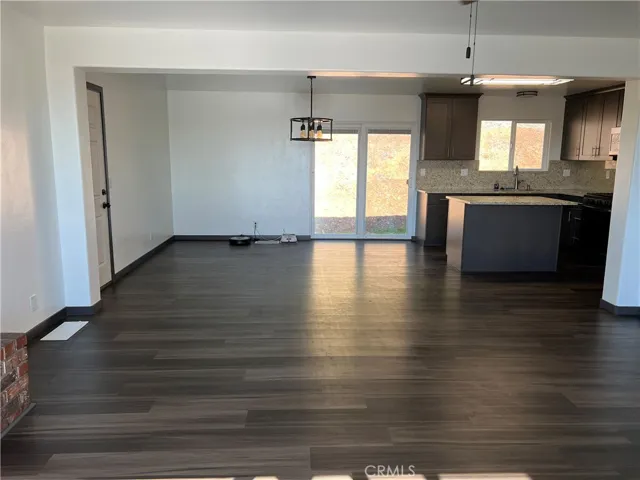 Open floor plan-Living room to dining area and kitchen