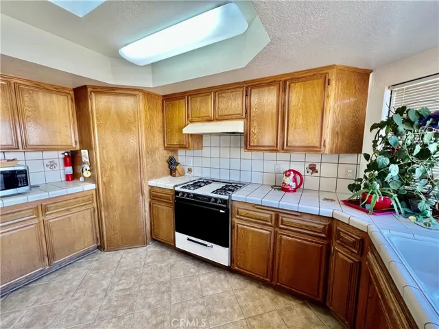 15898 Lime Street, Hesperia, California 92345