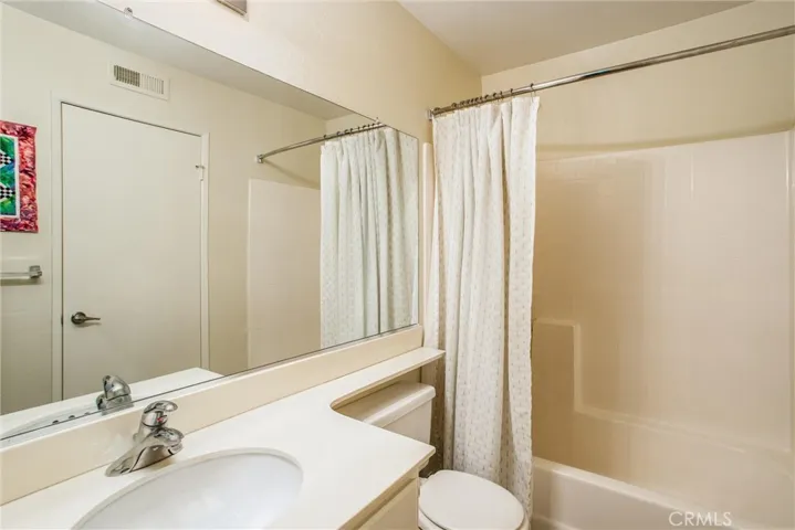 1143 Riviera Avenue, Banning, California 92220