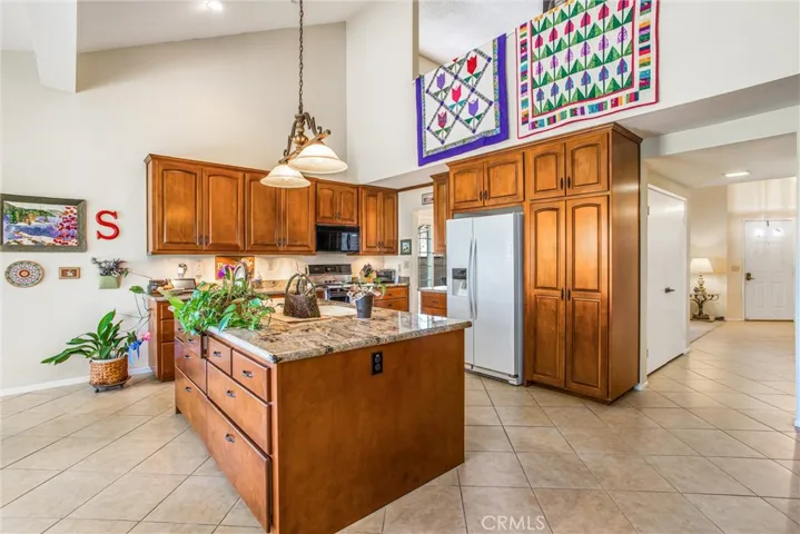 1143 Riviera Avenue, Banning, California 92220