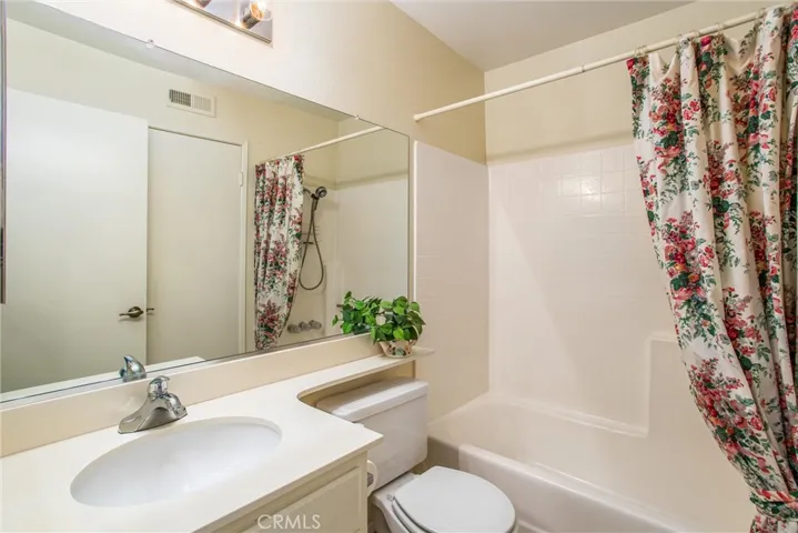 1143 Riviera Avenue, Banning, California 92220