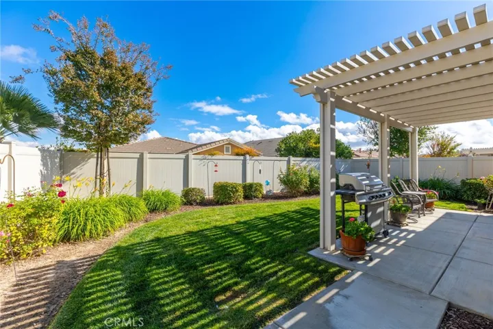 332 Shining Rock, Beaumont, California 92223
