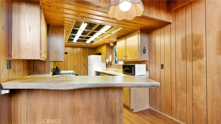 369 Jasmine Lane, Lake Arrowhead, California 92352
