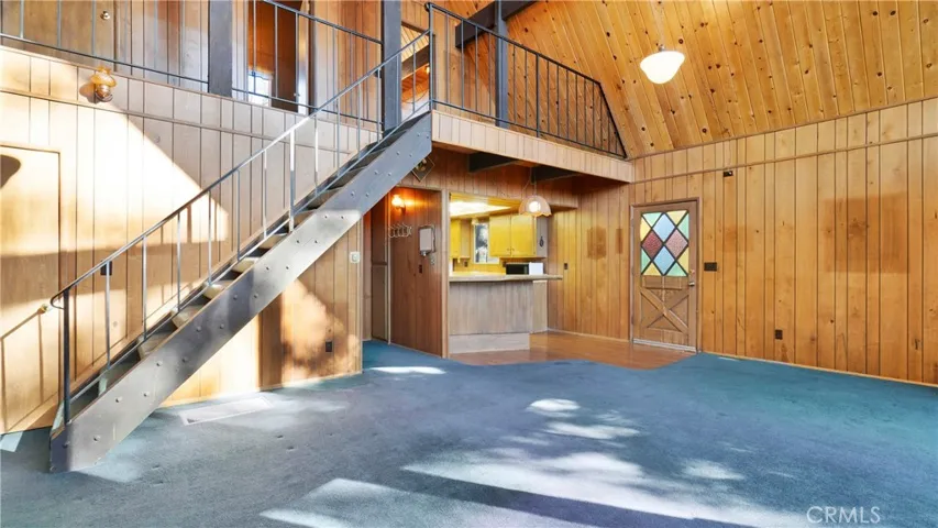 369 Jasmine Lane, Lake Arrowhead, California 92352