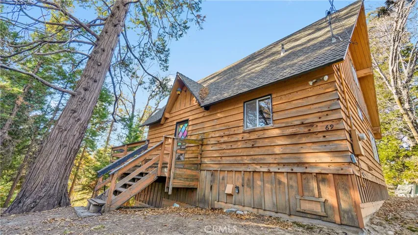 369 Jasmine Lane, Lake Arrowhead, California 92352